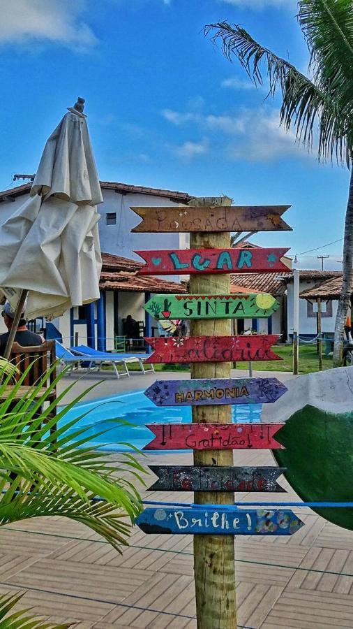 Hostel Luar Santa Cruz Cabralia Bagian luar foto